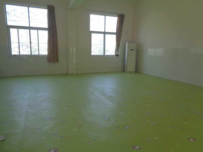 兒童地膠比泡沫地墊有環(huán)保安全等多方面優(yōu)勢