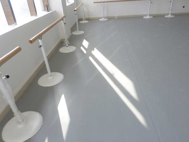 高鐵為何使用pvc地板呢?